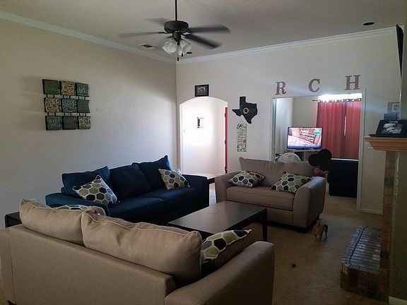 4th image of 606 Aries Ave