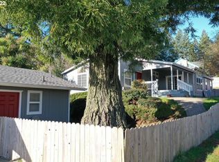 530 Hassett St, Brookings, OR 97415