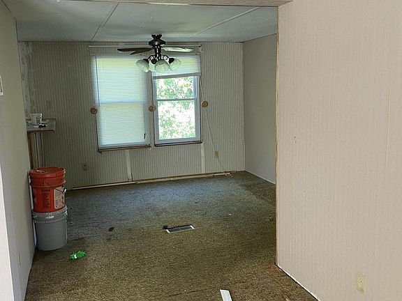 4th image of 7643 Austin Dr