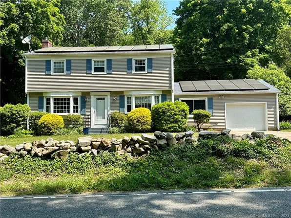 266 Stoddards Wharf Road, Ledyard, CT 06335