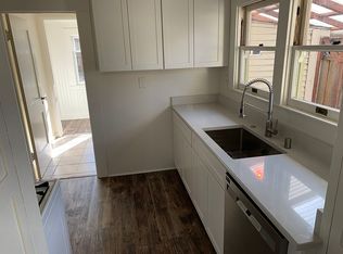 421 Caledonia St, Santa Cruz, CA 95062