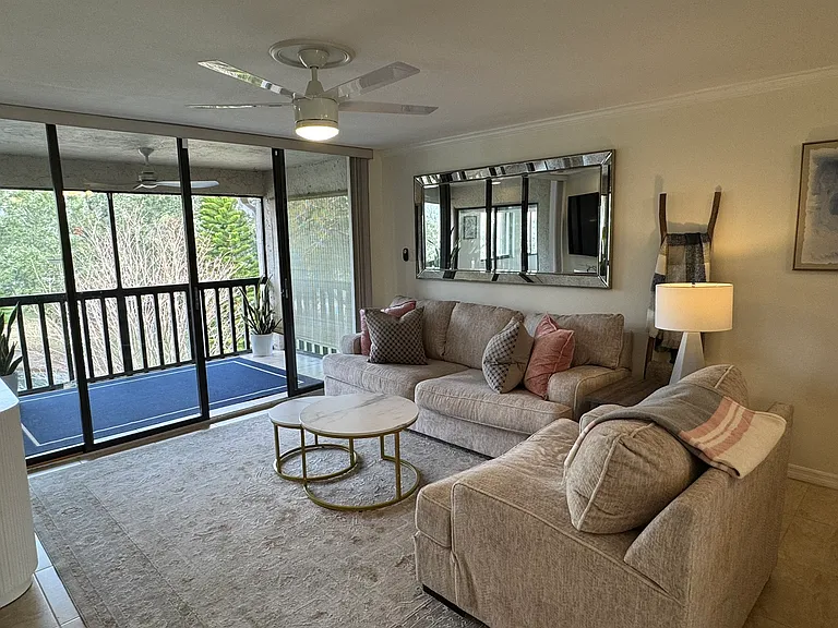 1800 Mariner Dr #6 — Photo 27