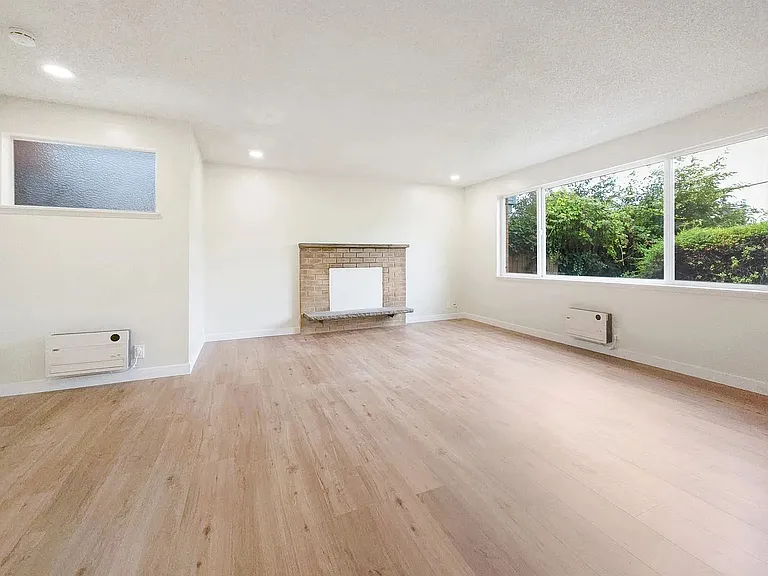 2020 Eastlake Ave E #2 — Photo 3