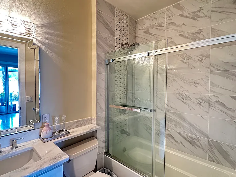 5437 Pleasure Point Ln SE — Photo 8