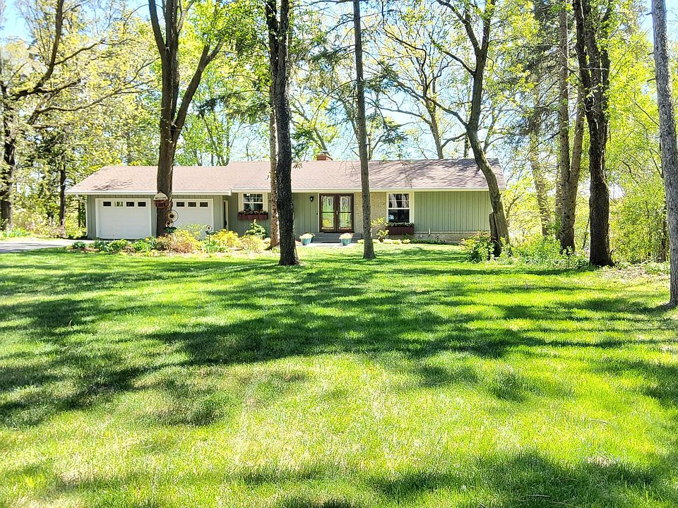 1st image of 13100 Island View Dr NW