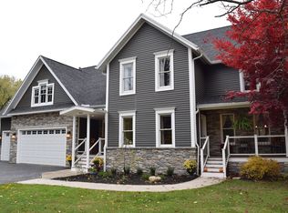 460 Whiting Rd, Webster, NY 14580