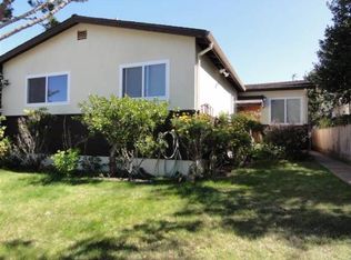 703 Cedar St #B, Pacific Grove, CA 93950