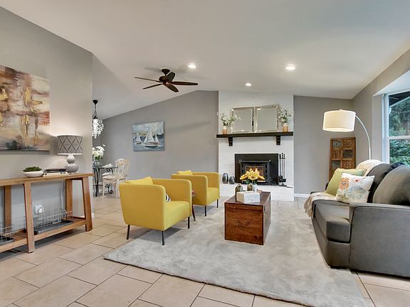 5th image of 25820 47th Avenue Ct E