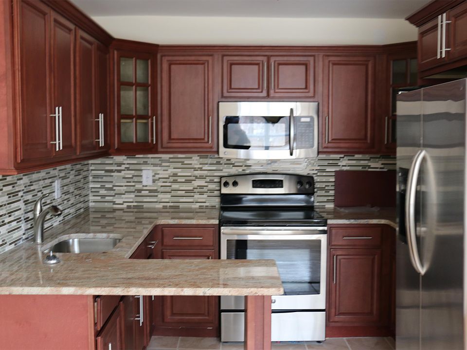 Kitchen with stainless steel apliances