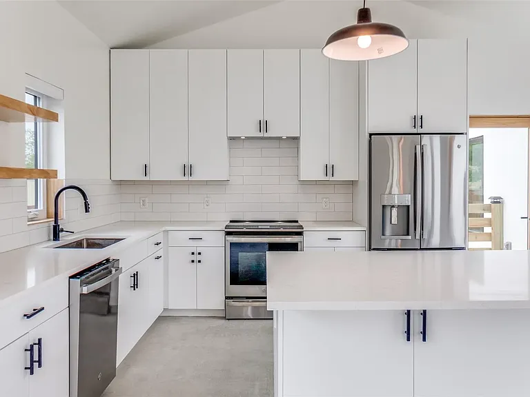 2901 Birmingham Ave — Photo 12