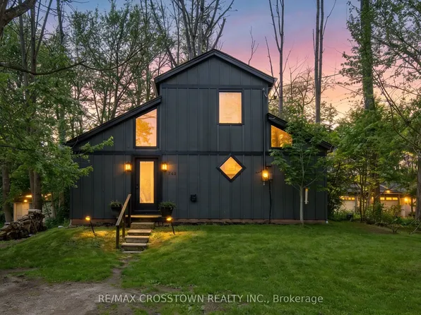 741 Cedarvale Dr, Innisfil, ON L9S 4L2