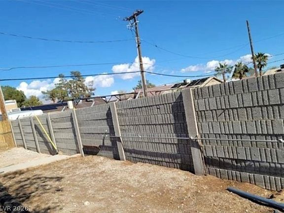 5th image of 4508 W San Miguel Ave