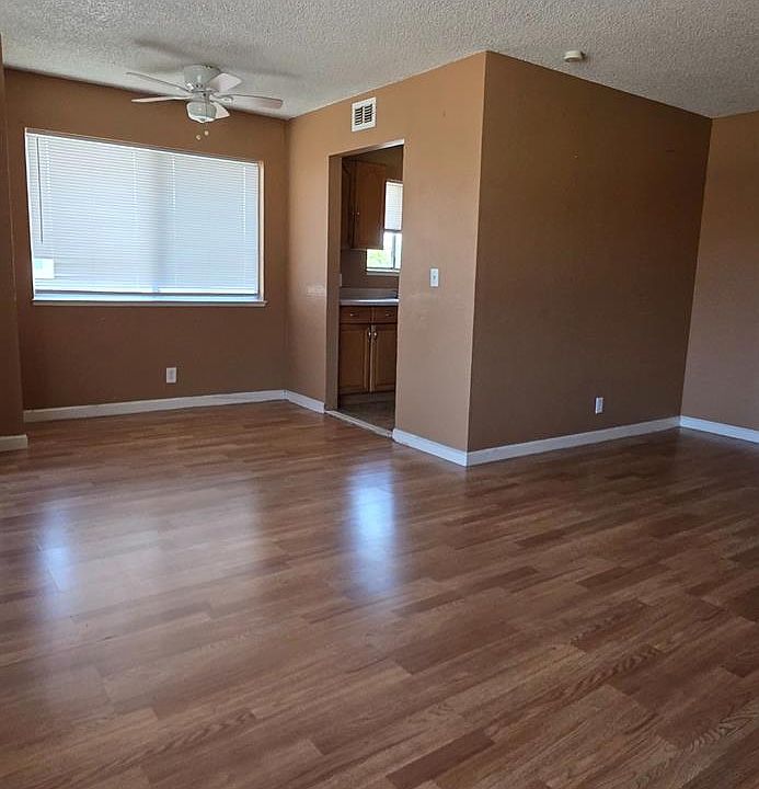 1st image of 1402 Occidental Ave