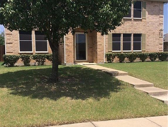 3rd image of 2605 Pandale Dr