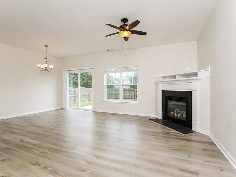 645 Smithridge Way — Photo 5