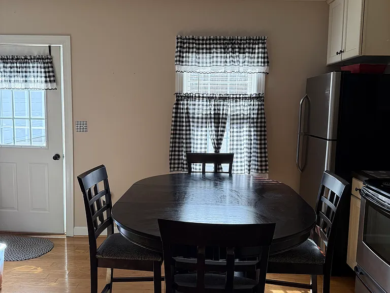 557 Half Moon Ct #1 — Photo 5