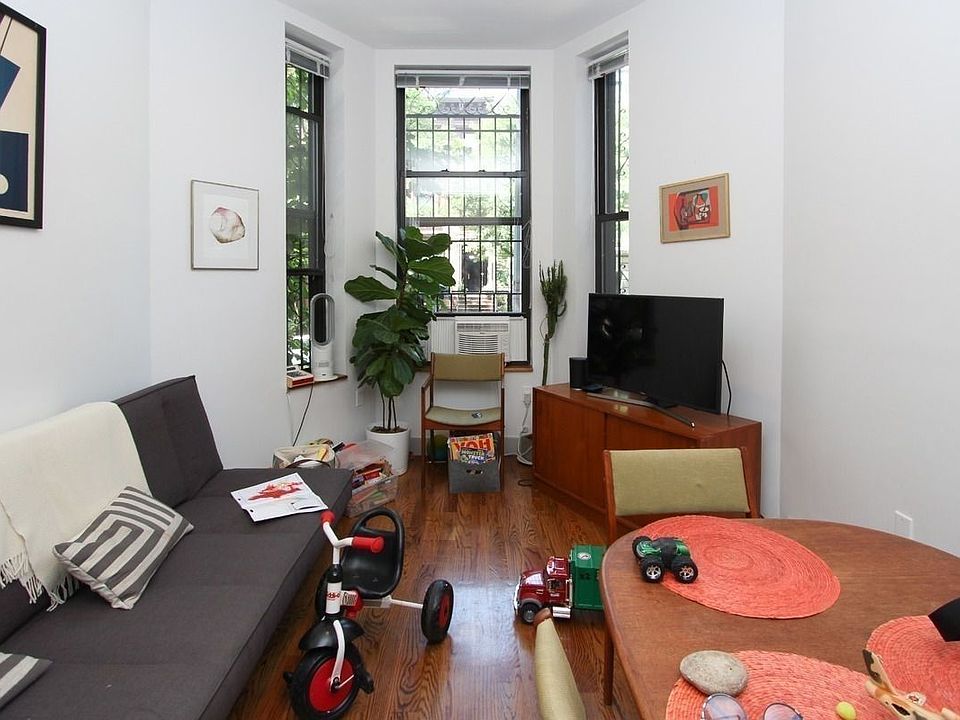 1st image of 405 Franklin Ave #2BB