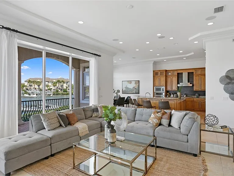 4130 Causeway Vista Dr — Photo 7