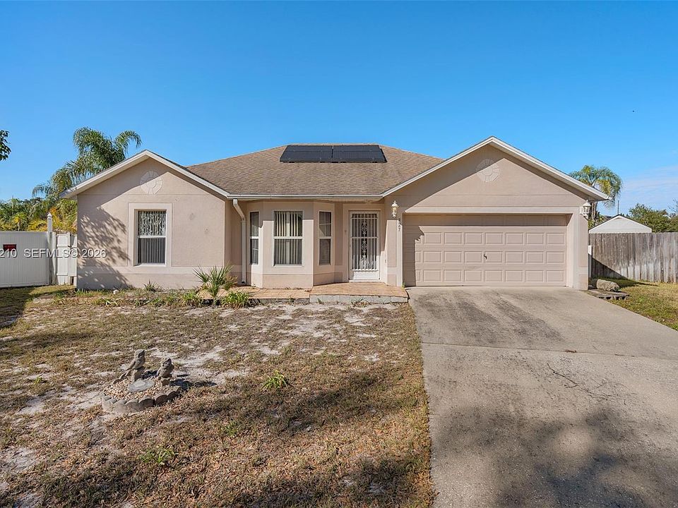 1st image of 327 Ridge Ct