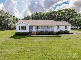 2811 Saint James Church Rd, Denver, NC 28037