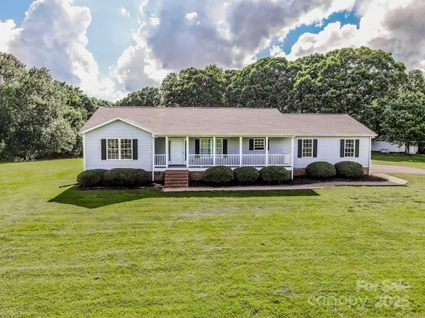 2811 Saint James Church Rd, Denver, NC 28037