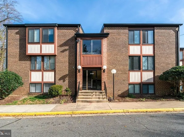 3107 Buccaneer Ct APT 2, Fairfax, VA 22031