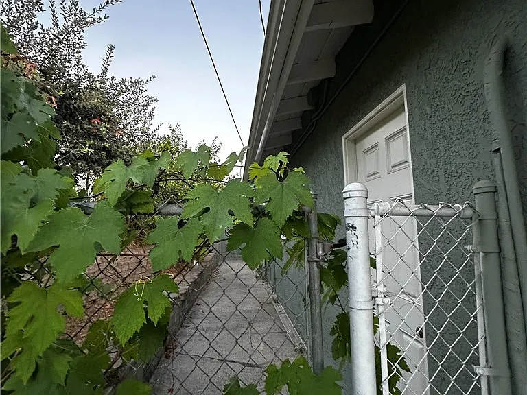 22740 Liberty Bell Rd — Photo 2