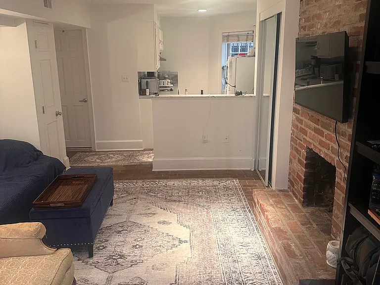 405 1st St SE #BASEMENT — Photo 6