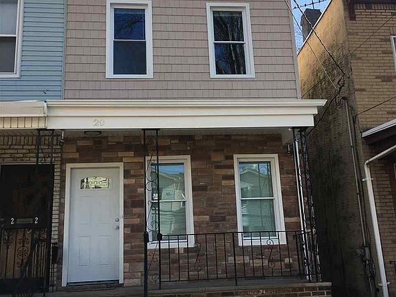 2nd image of 20 Union St