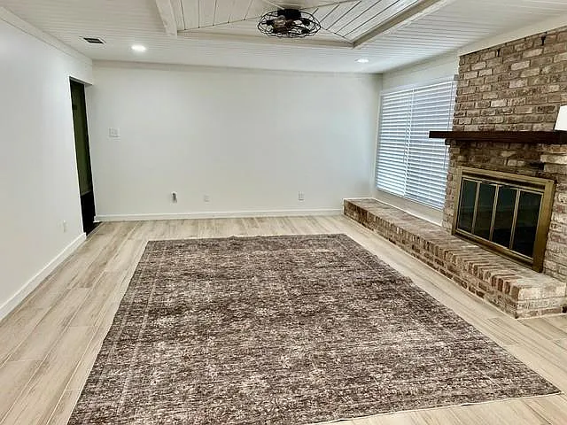 503 Highland Woods Dr W — Photo 4