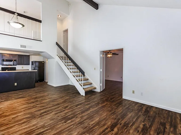Rio Cancion Apartments — Photo 109