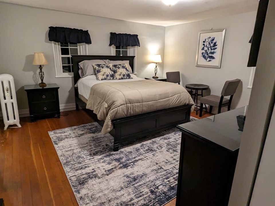 1st image of 32 Market St #8