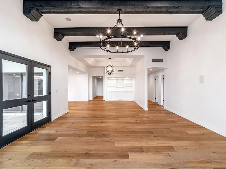 8672 N 64th Pl — Photo 14