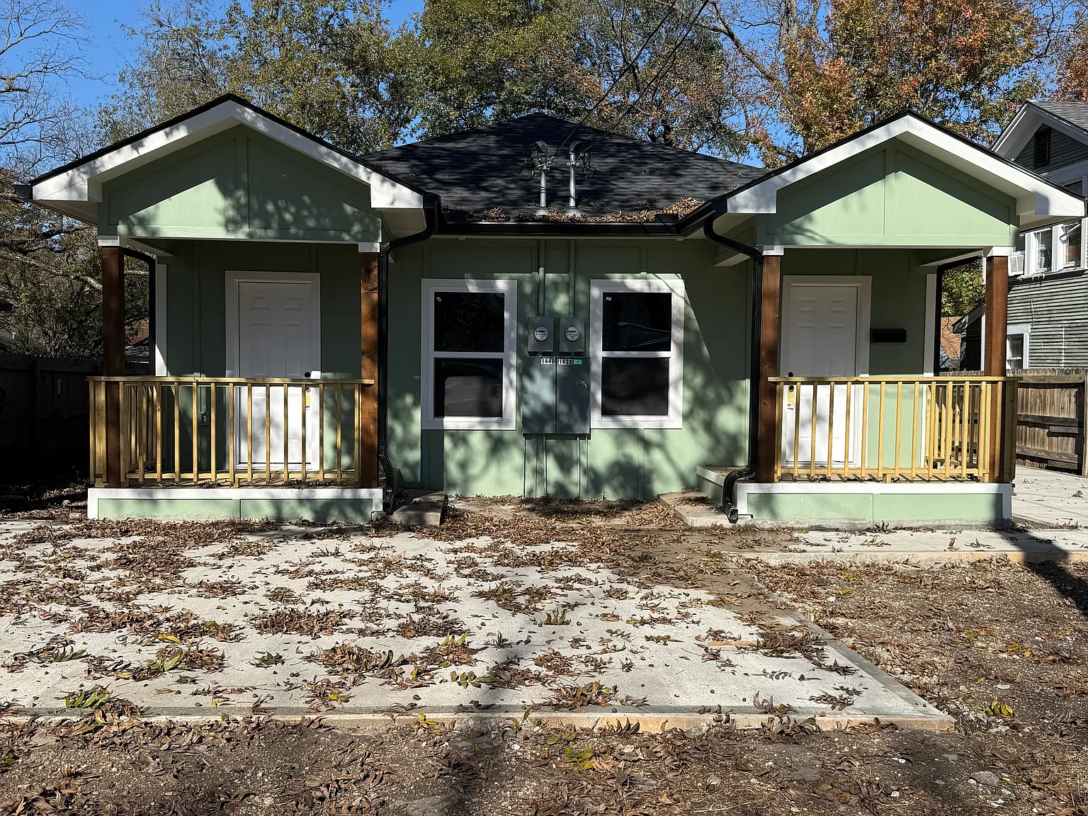 1438 W 6th Ave — Photo 2