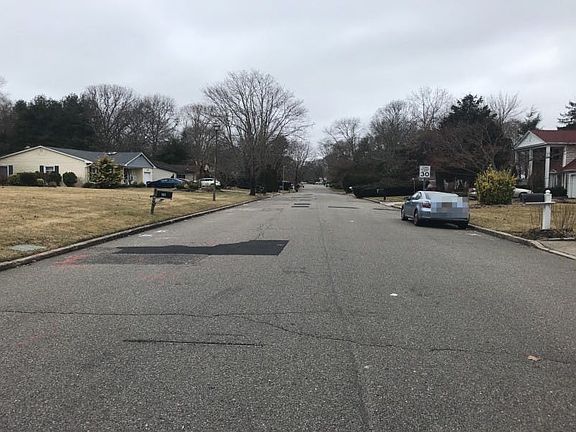 5th image of 33 Hyde Ln