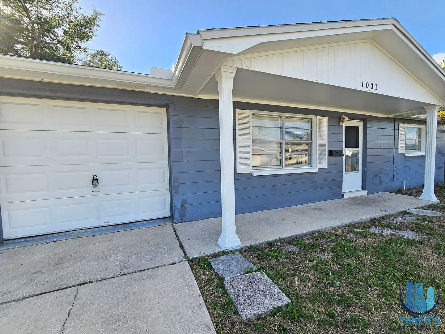 2 Bed | 1 Bath House Available For Rent In Holiday! *Move-In Special* — Photo 2