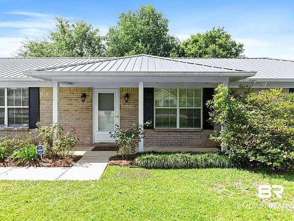 2nd image of 19740 Sandstone Ln