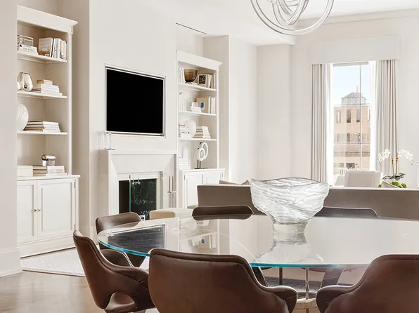 212 West 18th Street image 5 of 16