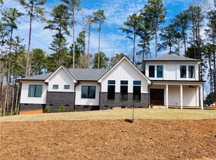 531 Timber Bay Ln, Seneca, SC 29672