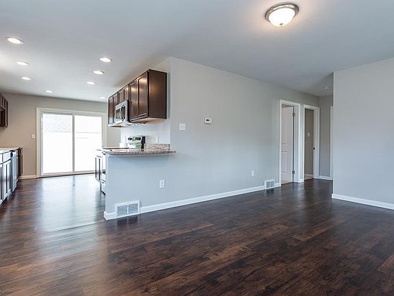4th image of 5205 W 148th St