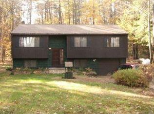 979 Clement Hill Rd, Hopkinton, NH 03229