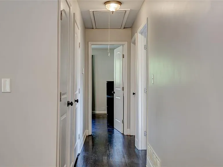 1848 Winthrop Dr SE — Photo 19