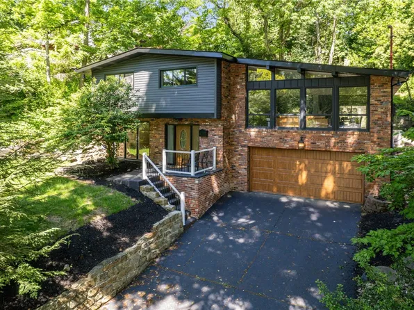 2317 Marbury Rd, Pittsburgh, PA 15221