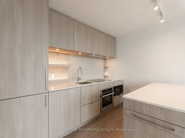 28 Ann St, Mississauga, ON