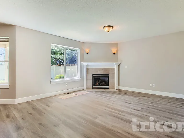 15805 NE 79th St — Photo 16