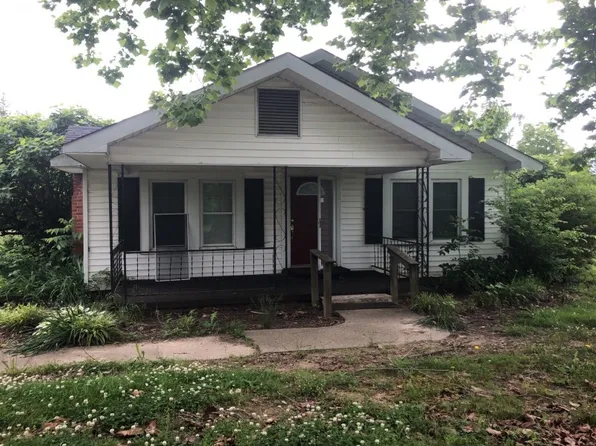 218 S Walnut St, Boaz, AL 35957