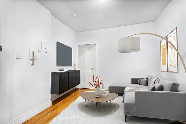 Rented by Compass | media 12