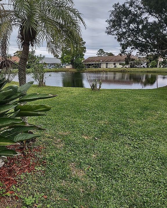 1st image of 42 Bogey Cir