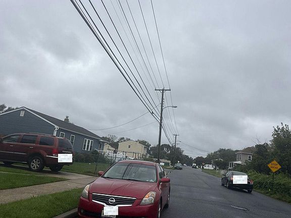 4th image of 719 Church St