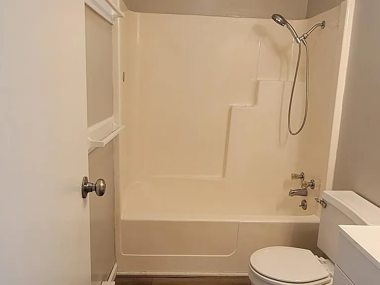 157 Highlander Dr #B — Photo 17